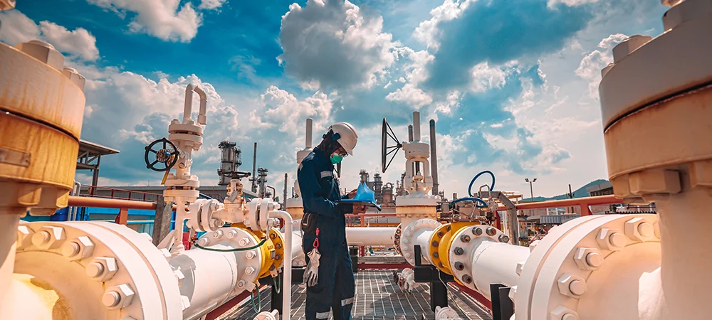 Emirates National Oil Company transforms customer experience and increases operational efficiency with Fortinet Secure SD-WAN